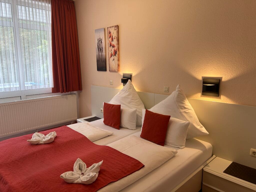 Doppelzimmer-Flair-Hotel-zur-Therme-Bad-Westernkotten