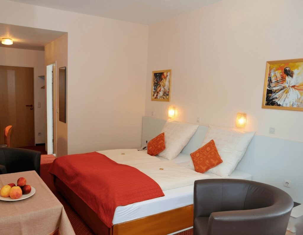 Doppelzimmer-Flair-Hotel-zur-Therme-Bad-Westernkotten