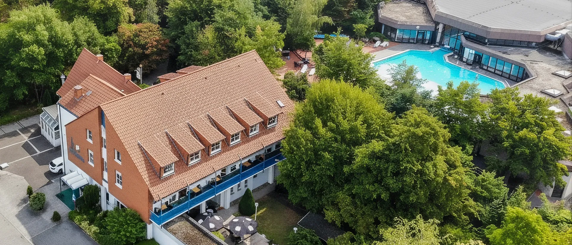 Flair Hotel zur Therme in Bad Westernkotten mit Terrasse, direkt neben den Hellweg-Sole-Thermen